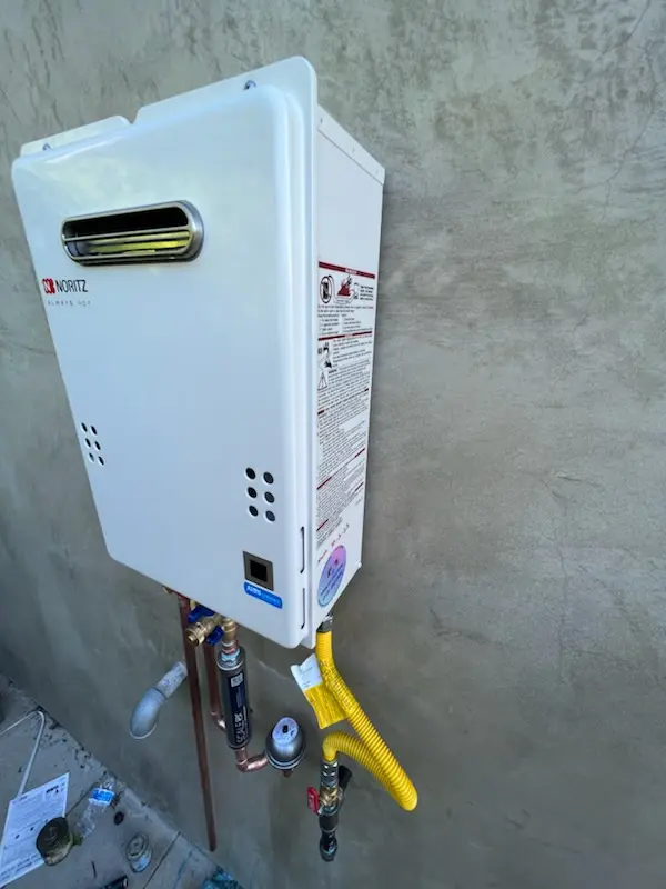 Tankless water heater installation for Center Point homes
